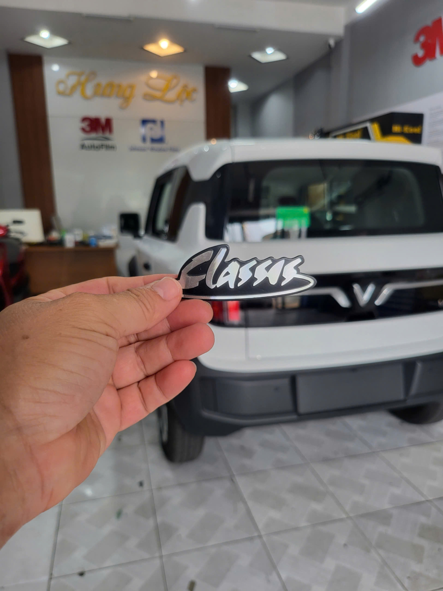 Dán Phim Cách Nhiệt tại Showroom Toàn Tiến Cần Thơ cho VF3